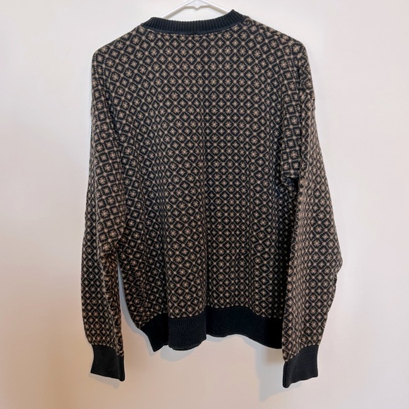 Claiborne Vintage Heavy Knit Patterned Sweater - Picture 5 of 5